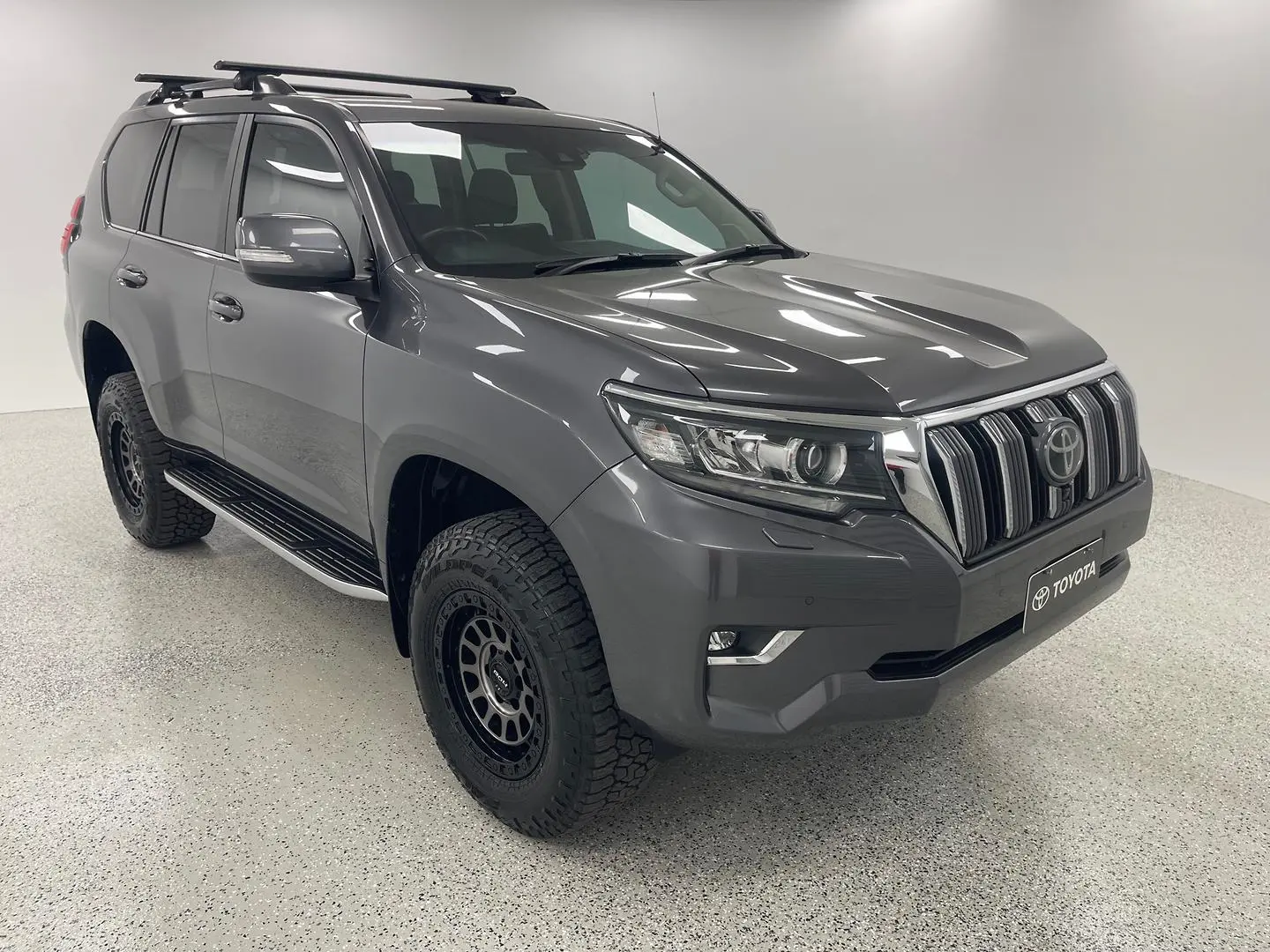 2022 Toyota Landcruiser Prado Gallery Image 1