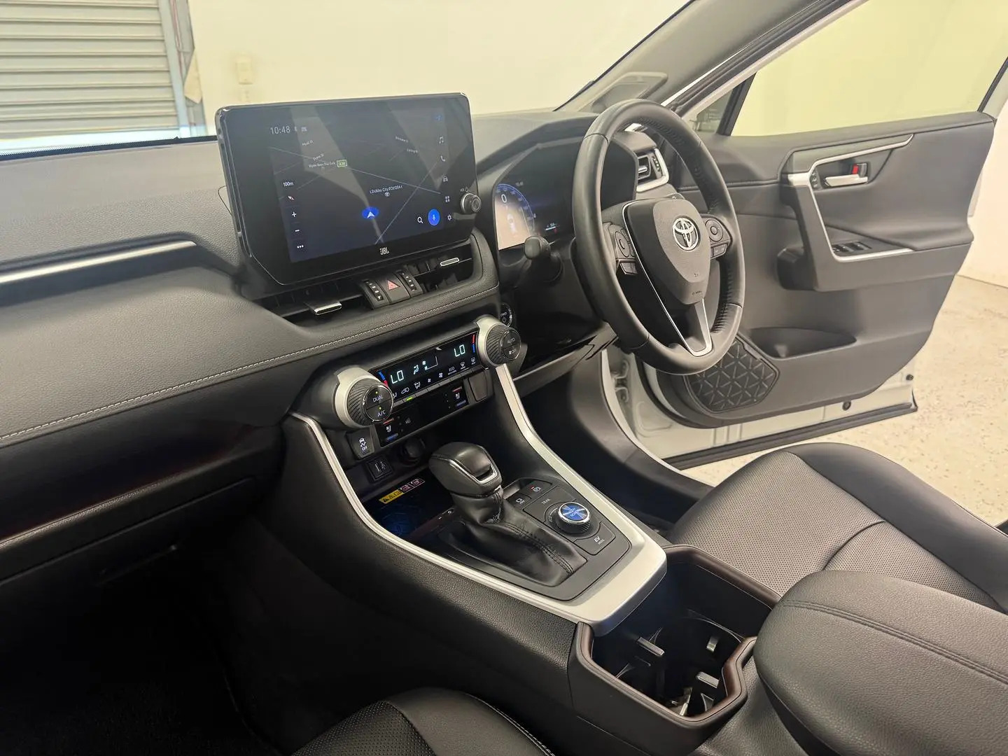 2023 Toyota RAV4 Gallery Image 36