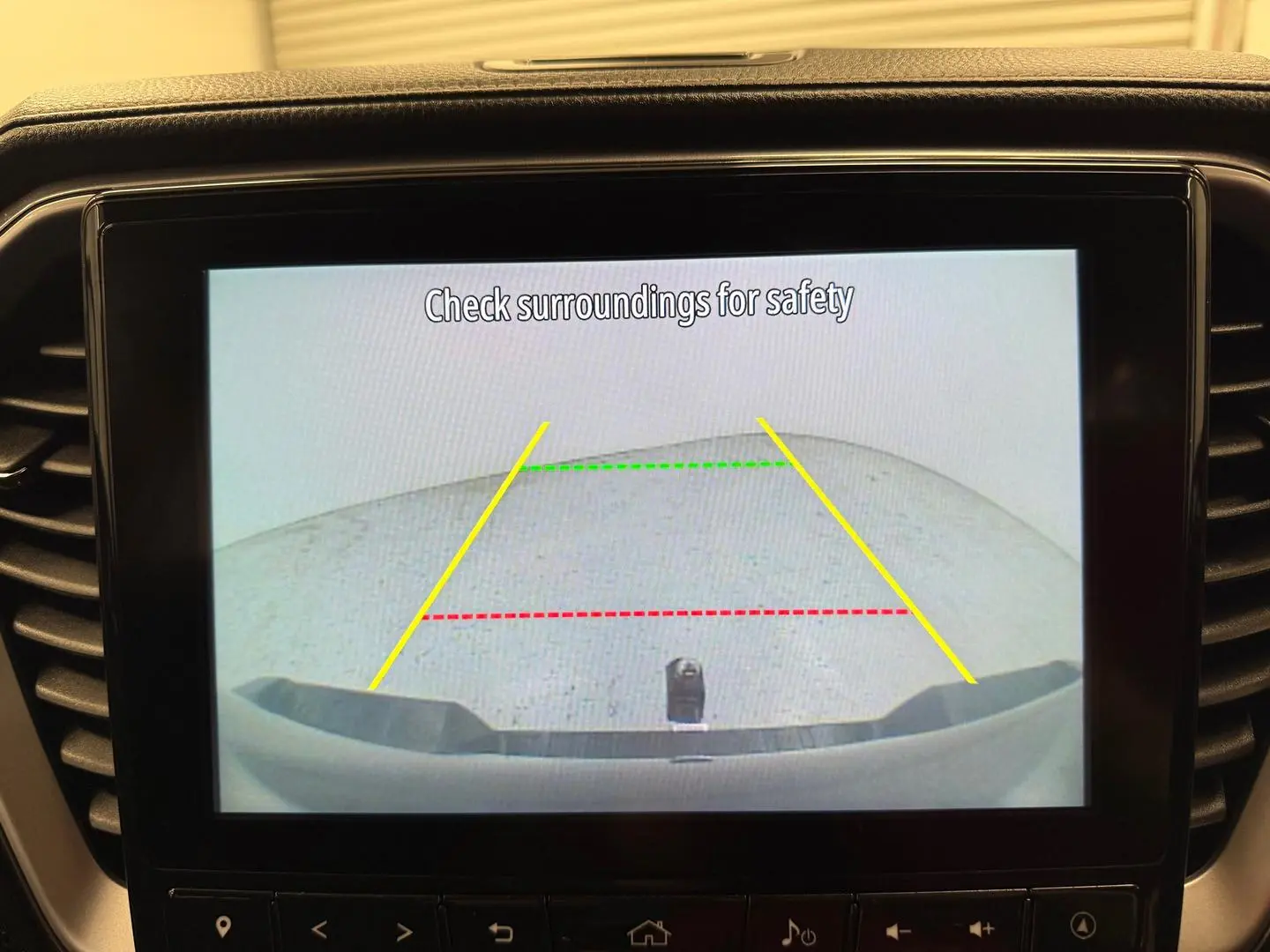 2022 Isuzu D-MAX Gallery Image 33