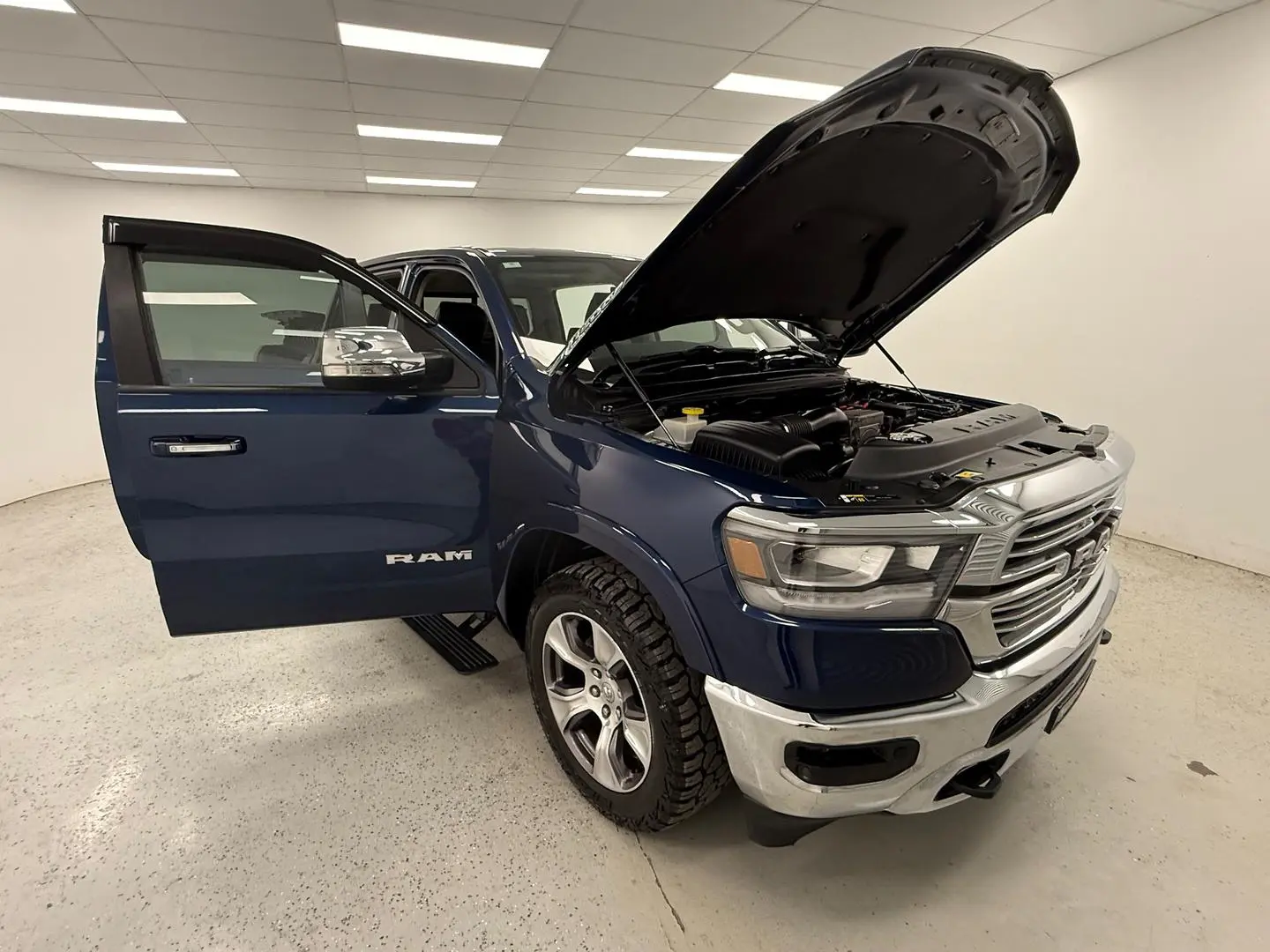 2022 RAM 1500 Gallery Image 22