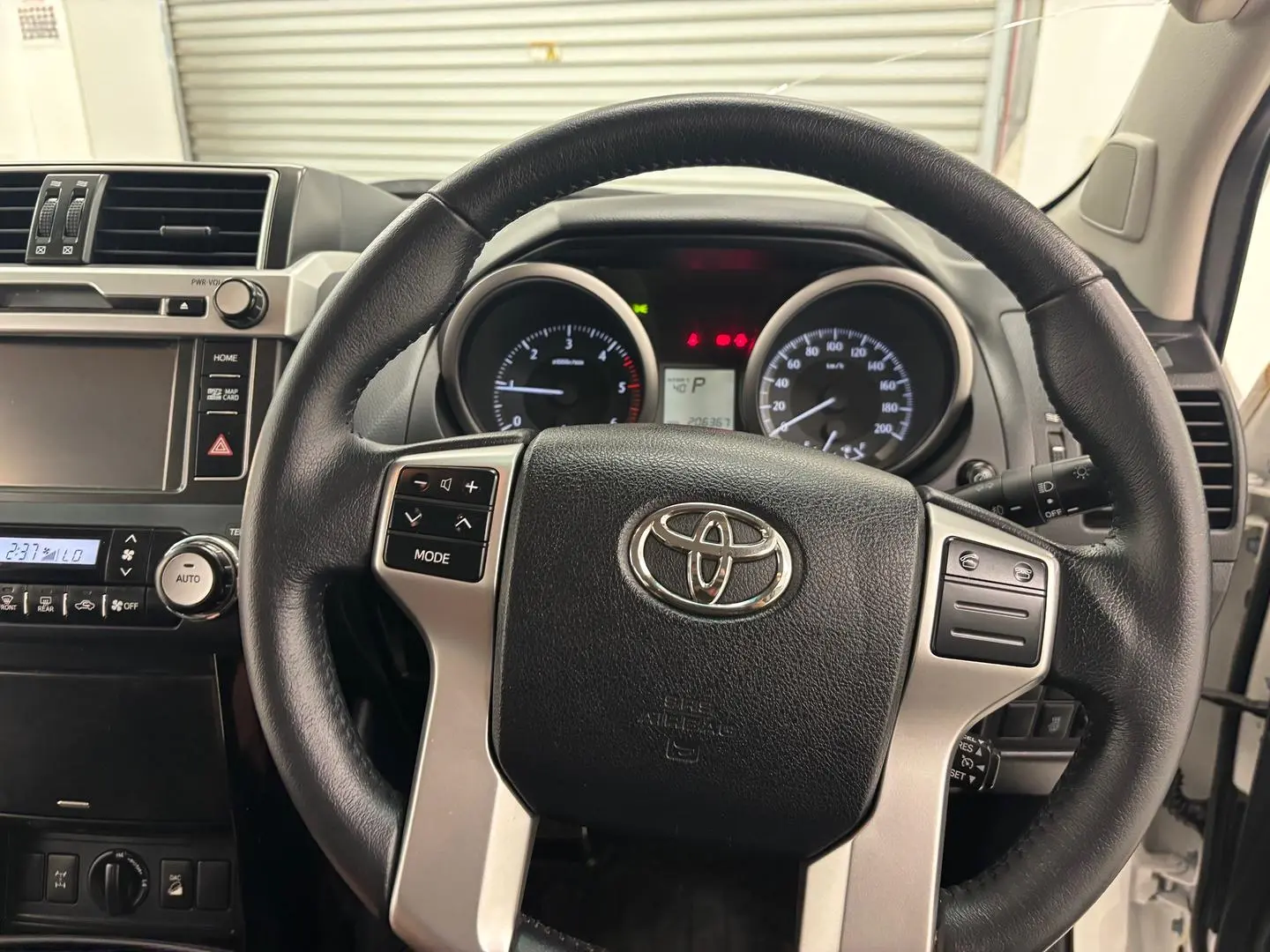 2016 Toyota Landcruiser Prado Gallery Image 28