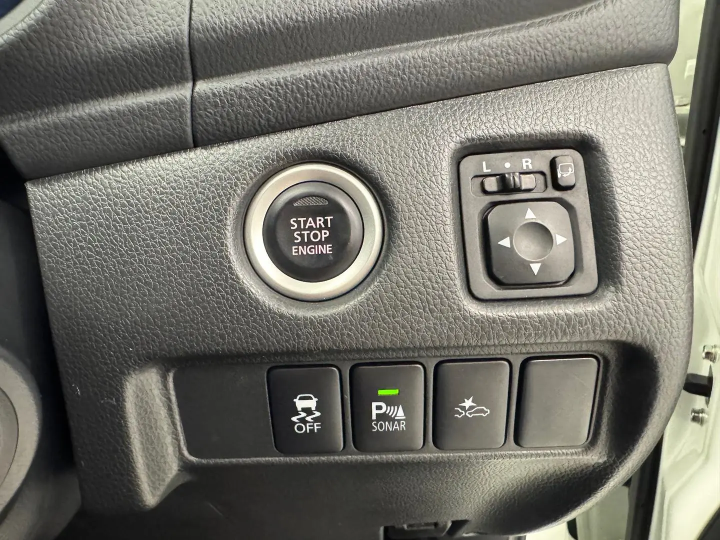 2022 Mitsubishi Pajero Sport Gallery Image 23