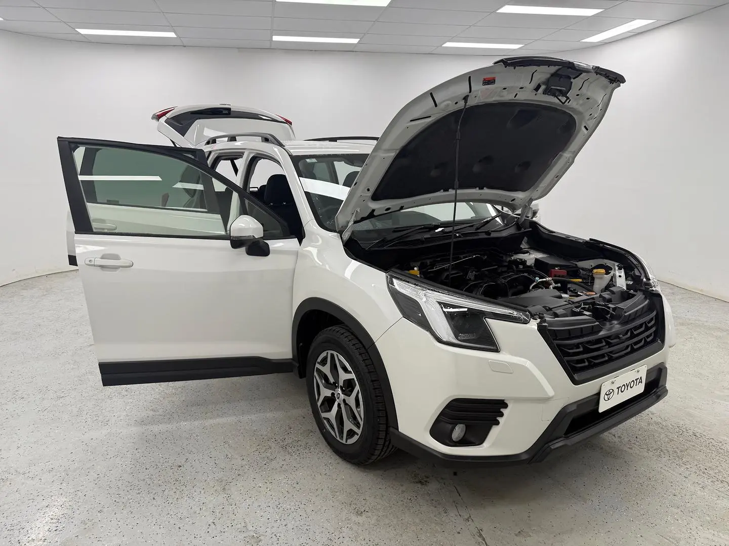 2023 Subaru Forester Gallery Image 17