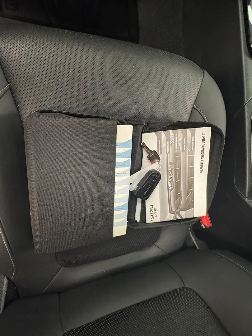 2021 Isuzu D-MAX Gallery Image 20