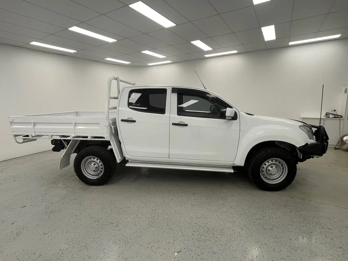 2019 Isuzu D-Max Gallery Image 3