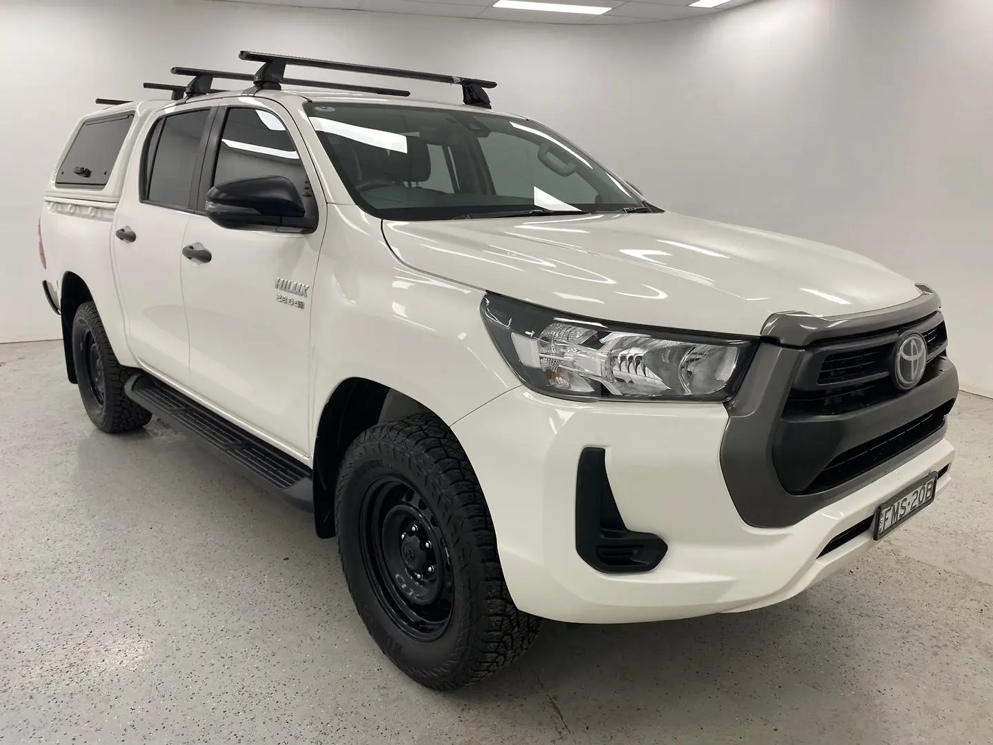 2021 Toyota Hilux Gallery Image 1