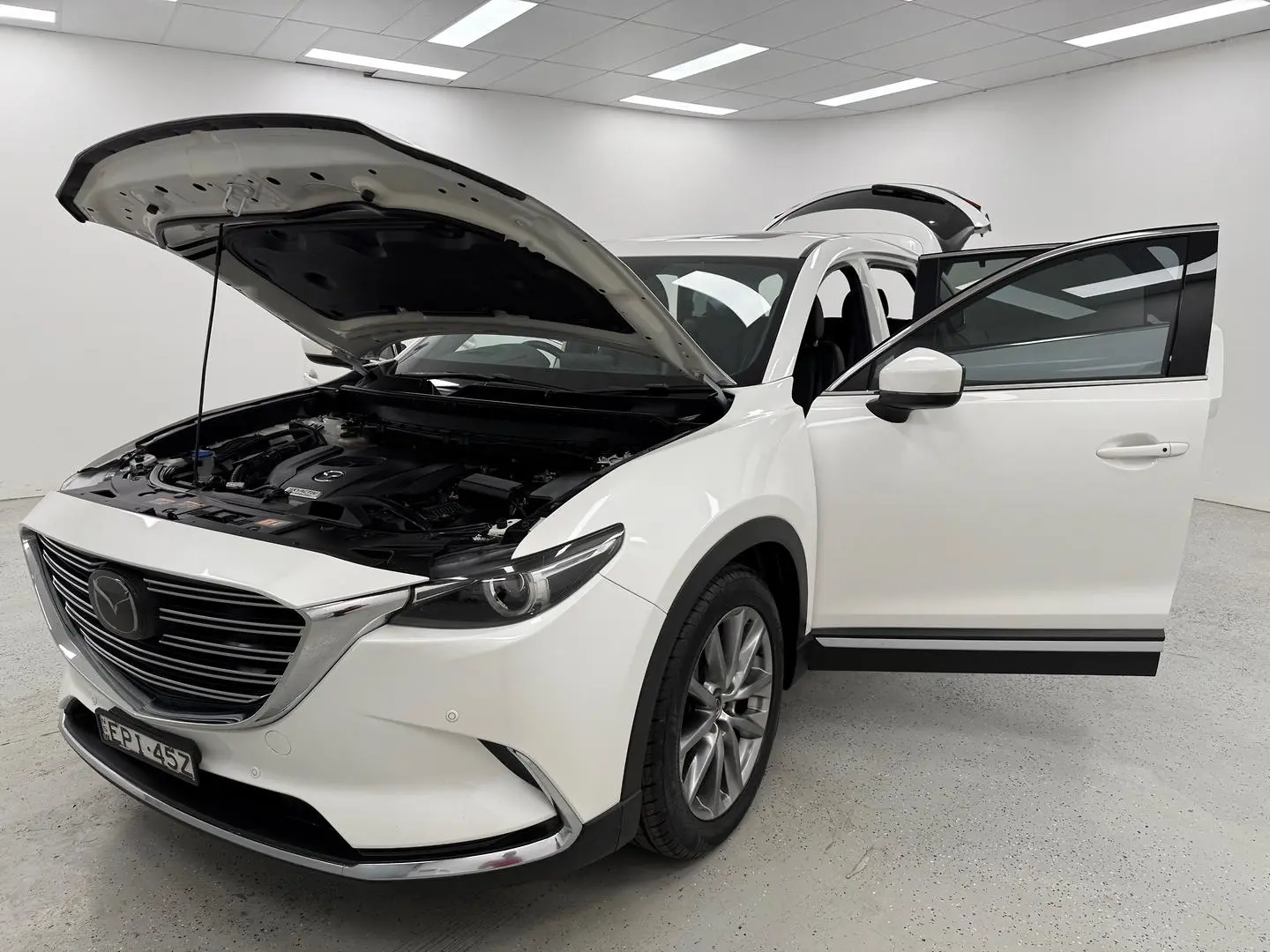 2017 Mazda CX-9 Gallery Image 8