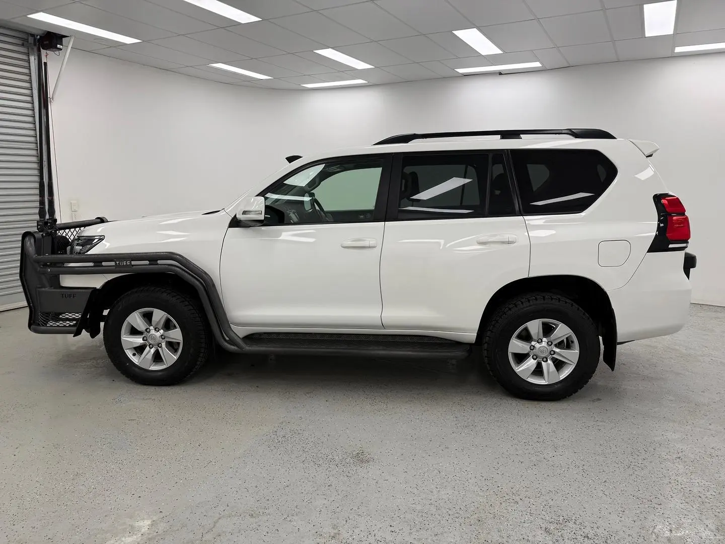 2020 Toyota Landcruiser Prado Gallery Image 6