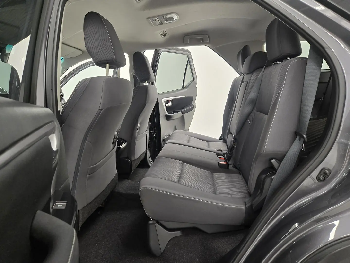 2023 Toyota Fortuner Gallery Image 18