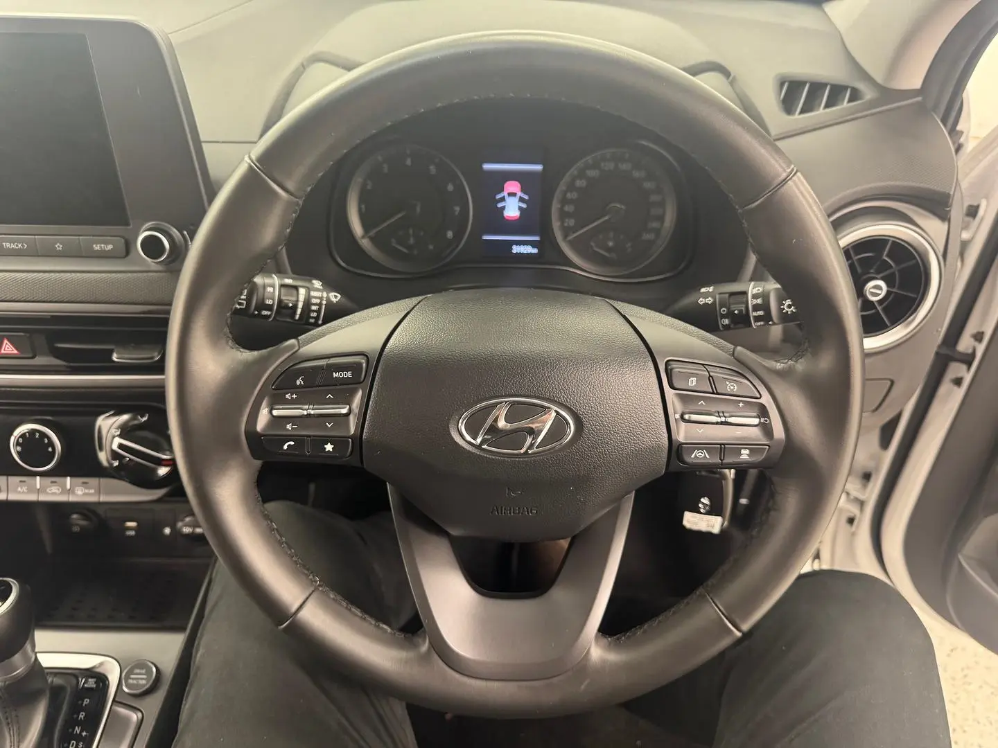 2022 Hyundai Kona Gallery Image 19