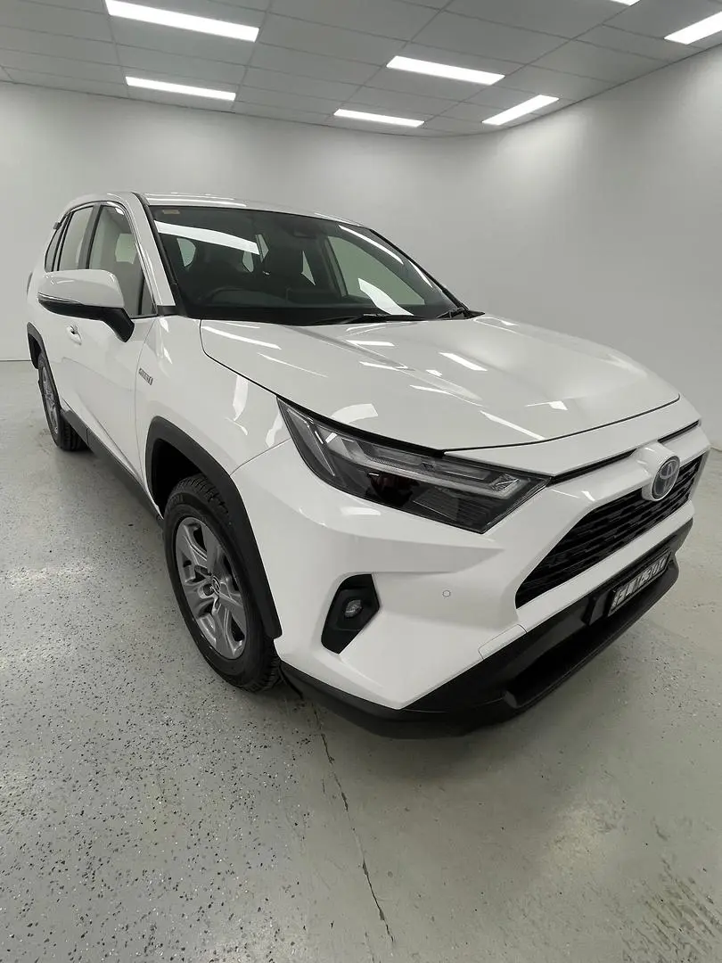 2022 Toyota RAV4 Image 2