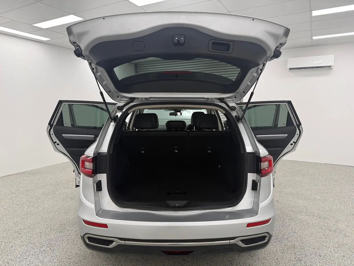 2018 Renault Koleos Gallery Image 14