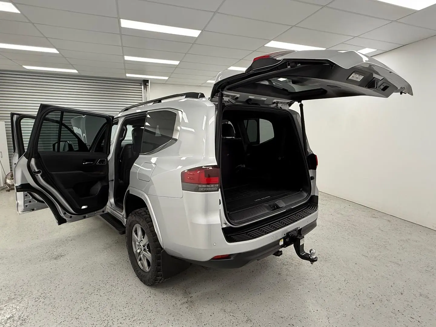 2022 Toyota Landcruiser Gallery Image 13