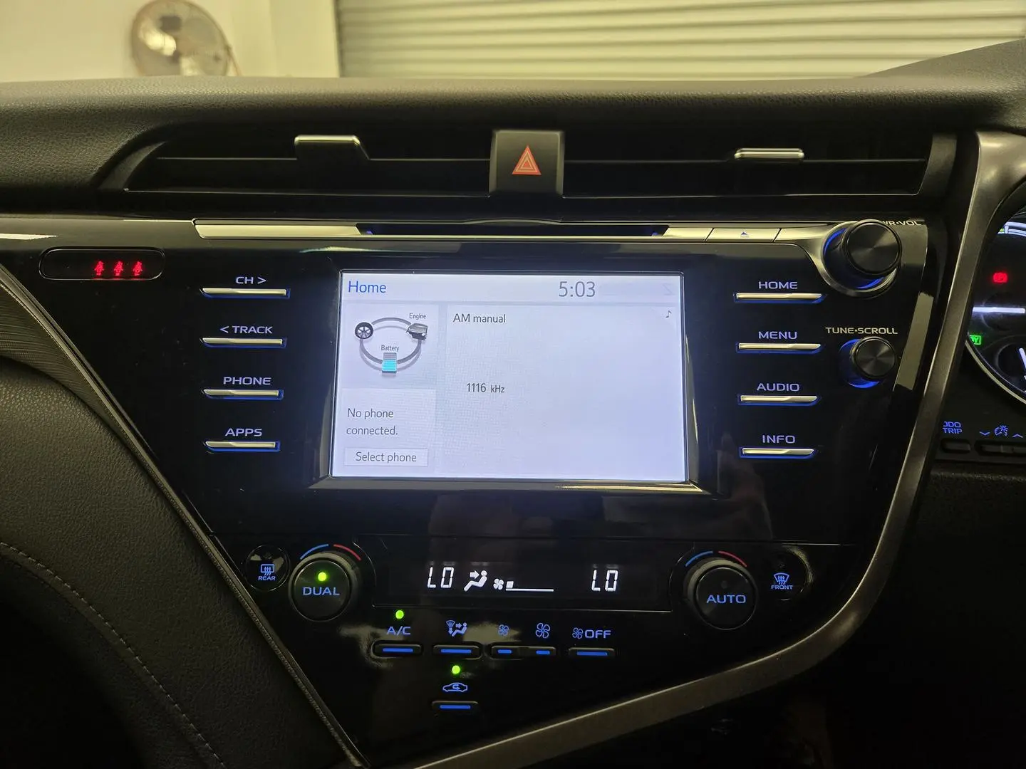 2020 Toyota Camry Gallery Image 29