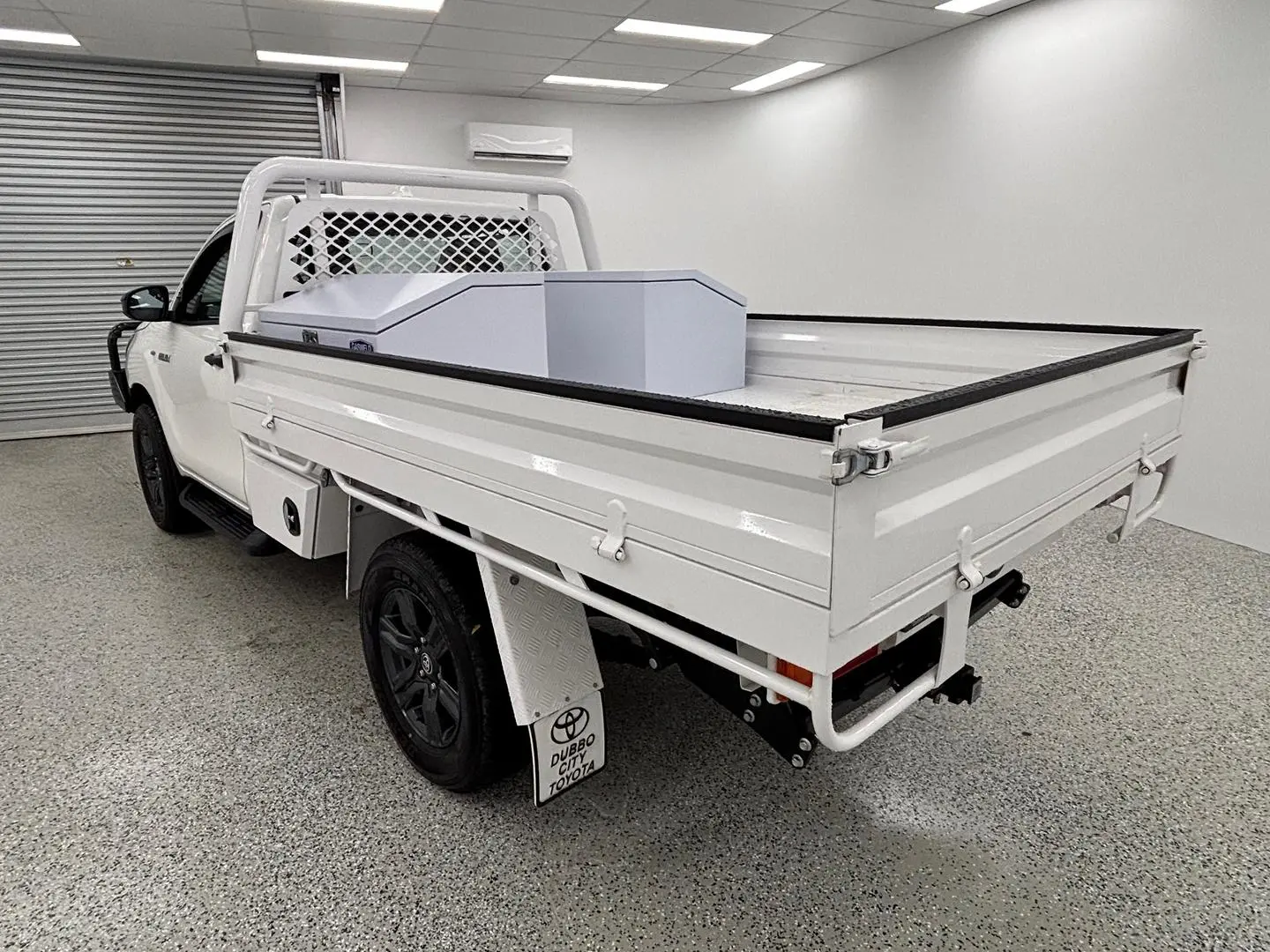 2023 Toyota Hilux Gallery Image 5