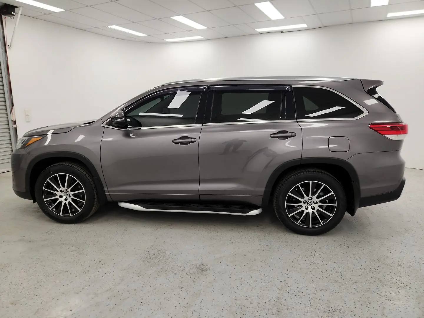2020 Toyota Kluger Gallery Image 6