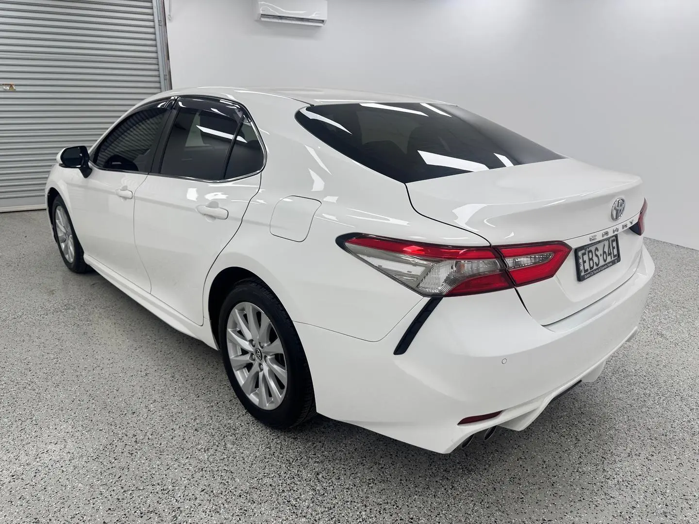 2019 Toyota Camry Gallery Image 4