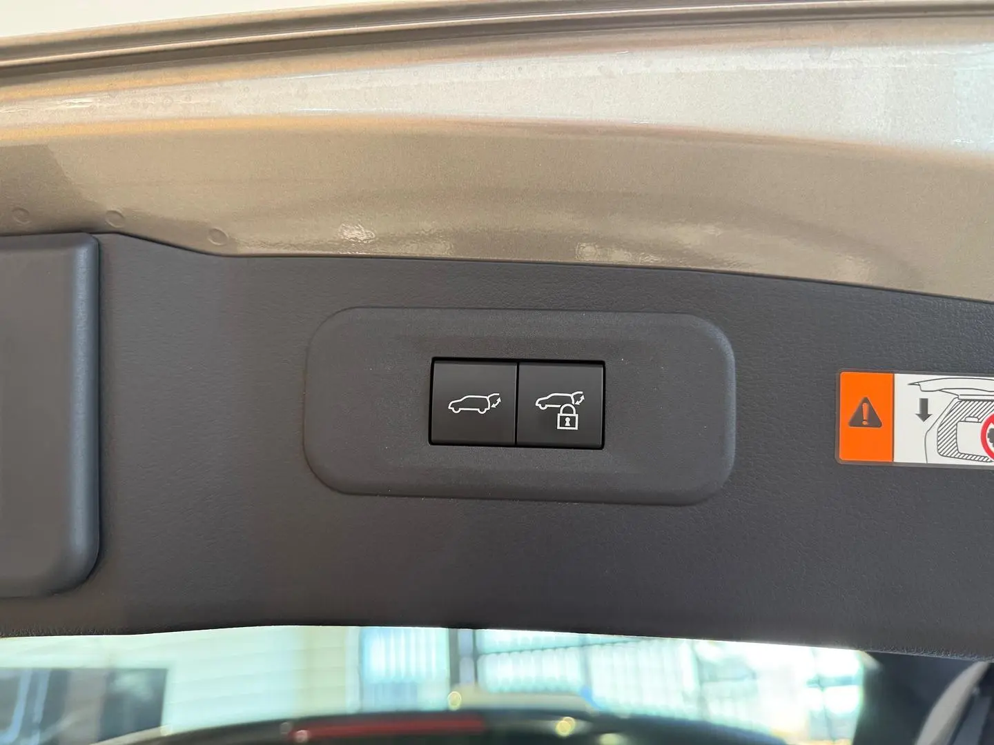 2025 Lexus NX Gallery Image 16