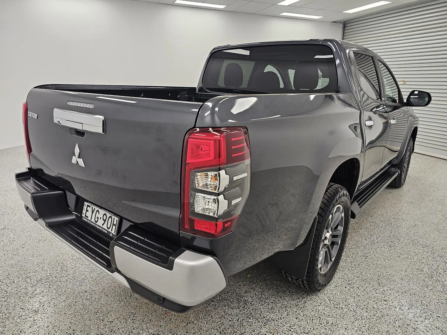 2023 Mitsubishi Triton Gallery Image 3