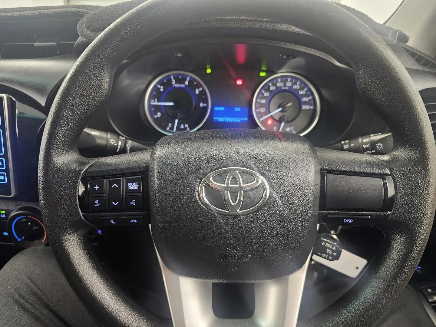 2018 Toyota Hilux Gallery Image 29