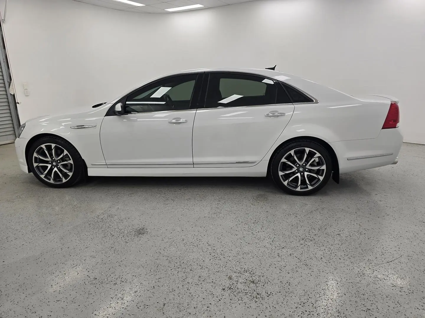 2016 Holden Caprice Gallery Image 6