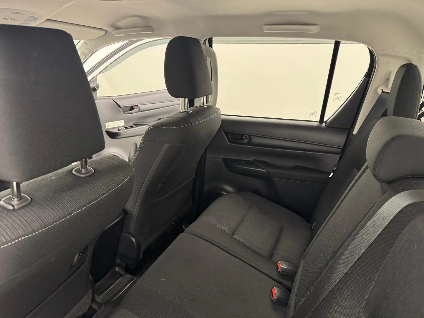 2021 Toyota Hilux Gallery Image 25