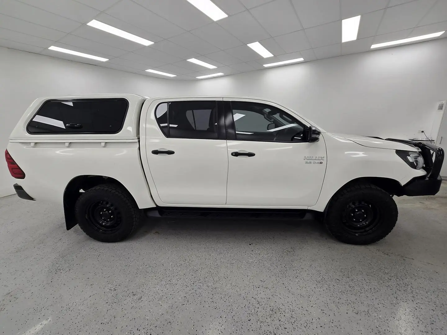 2020 Toyota Hilux Gallery Image 2