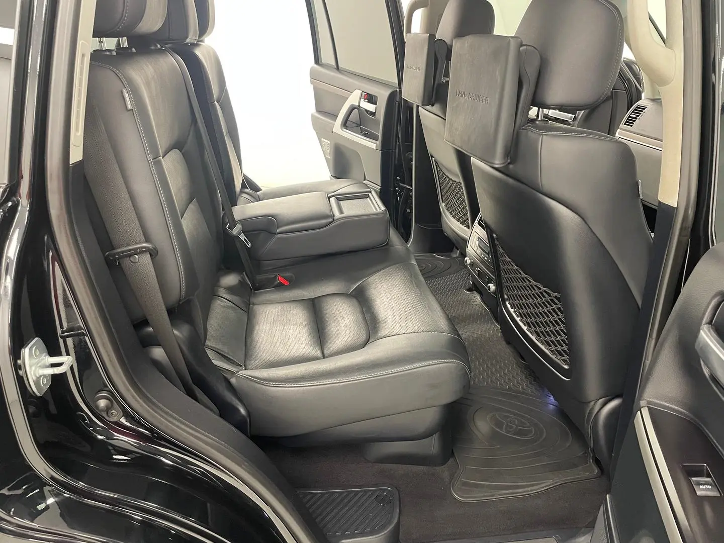 2021 Toyota Landcruiser Gallery Image 22