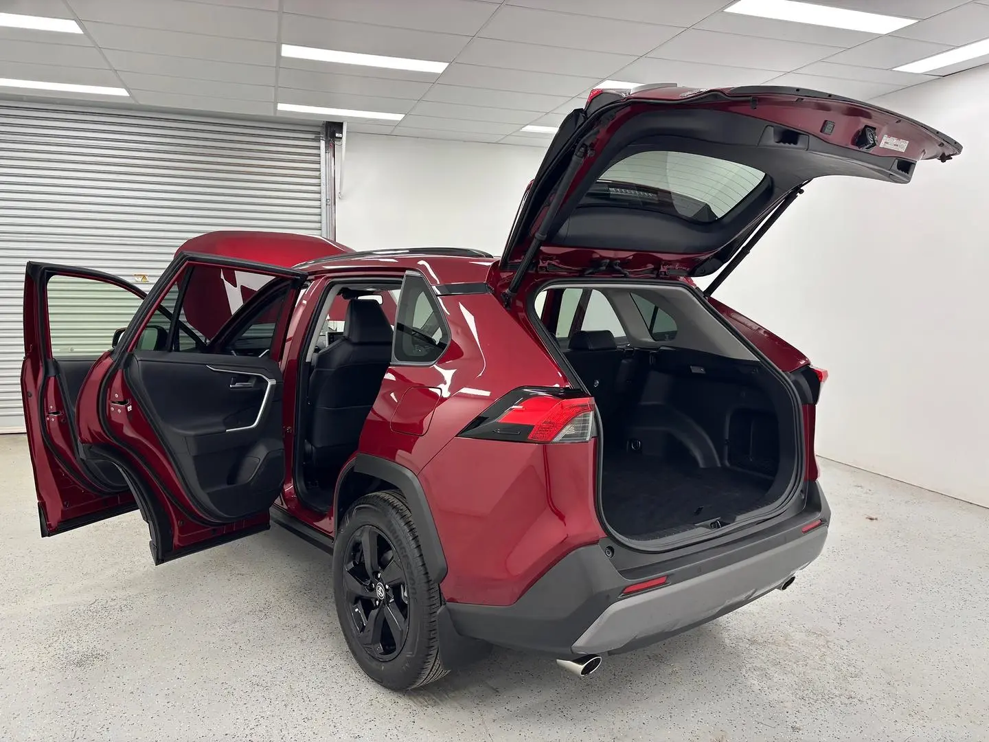 2020 Toyota RAV4 Gallery Image 12
