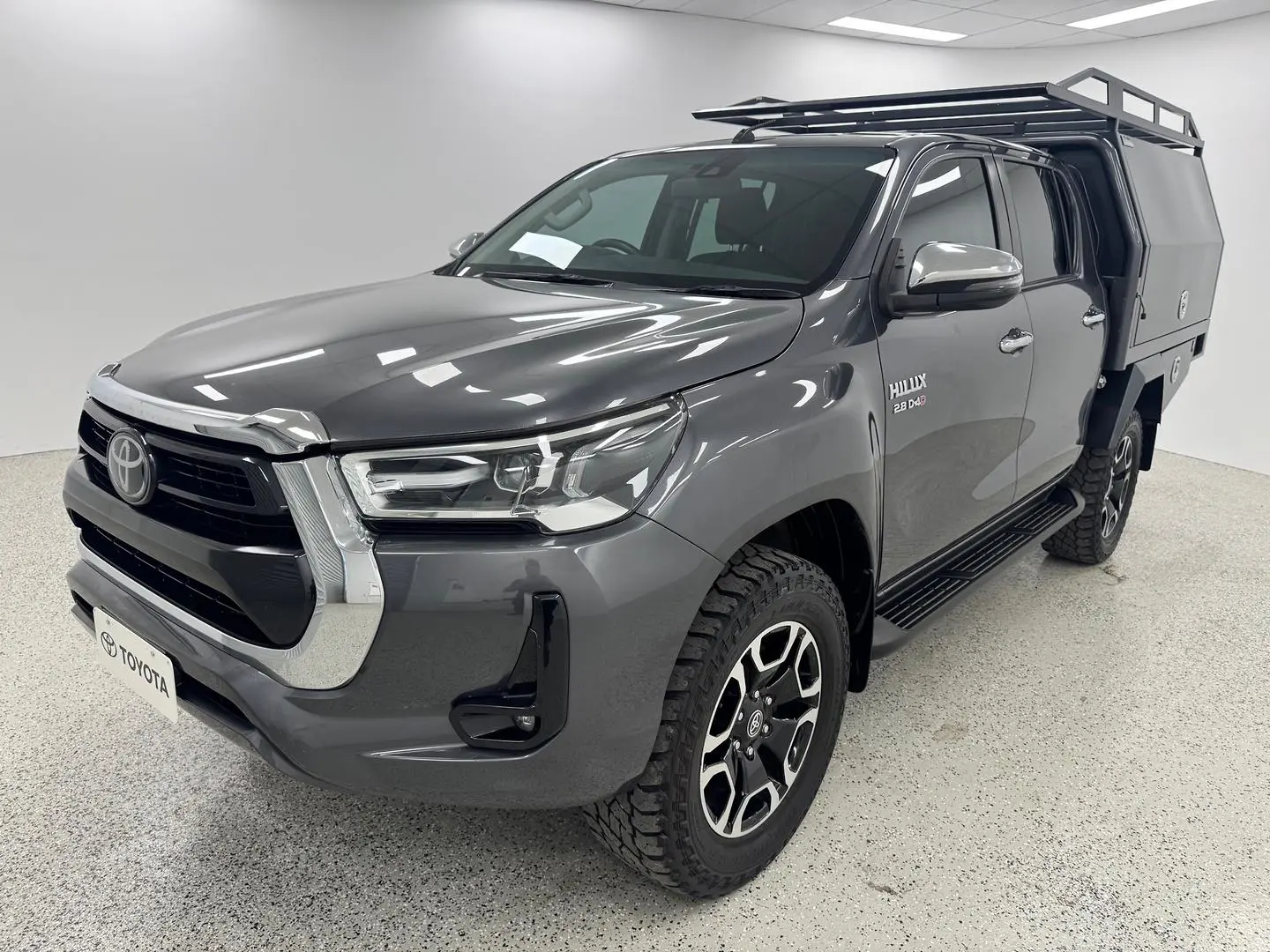 2020 Toyota Hilux Gallery Image 6