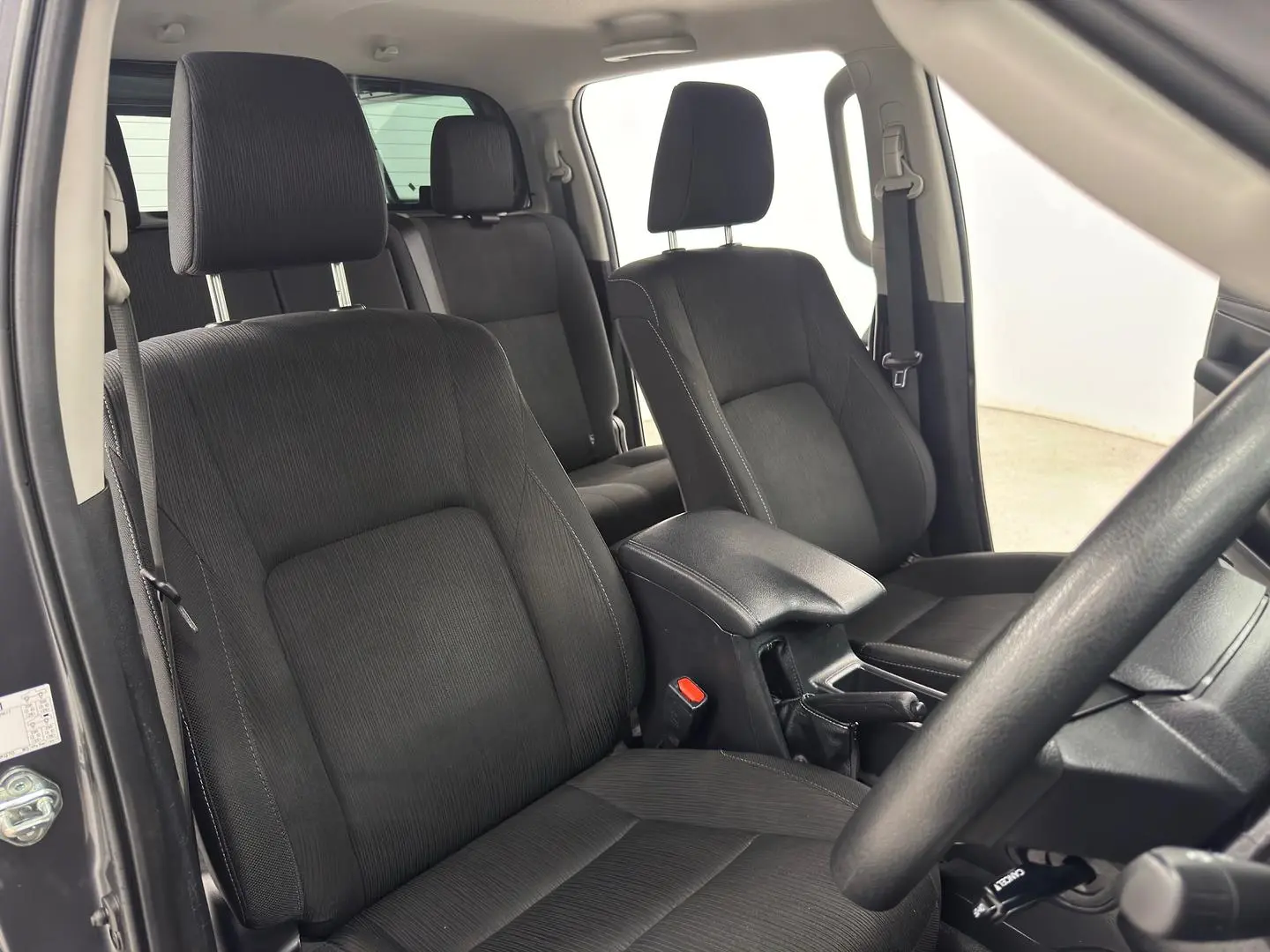 2022 Toyota Hilux Gallery Image 22