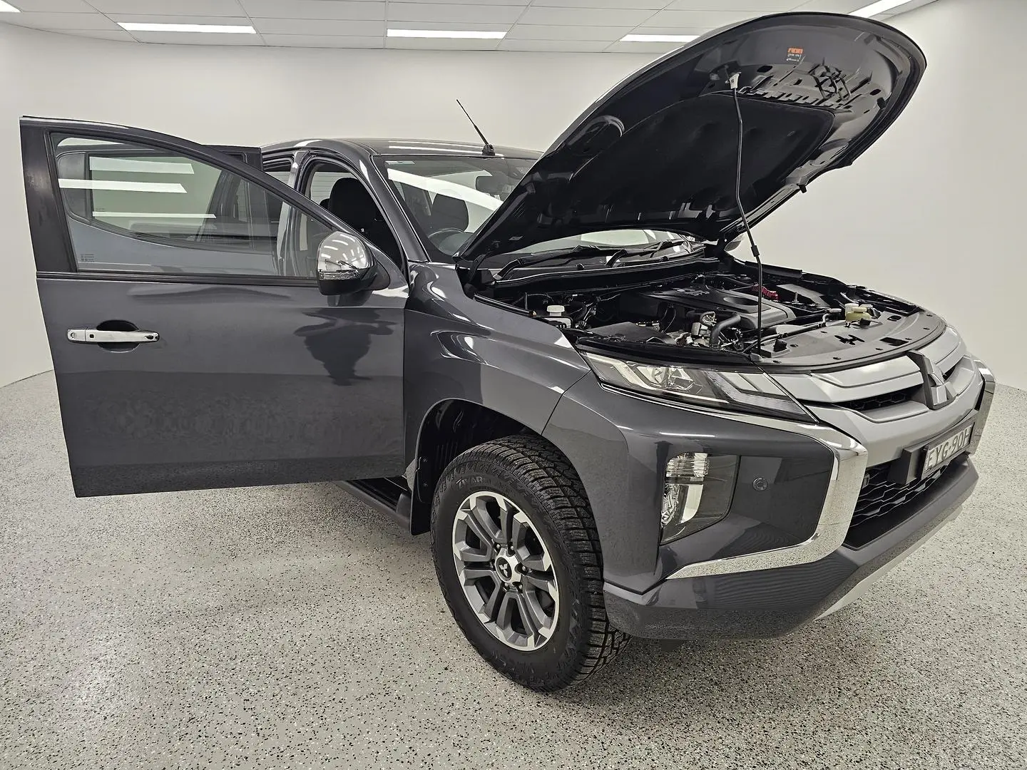 2023 Mitsubishi Triton Gallery Image 23