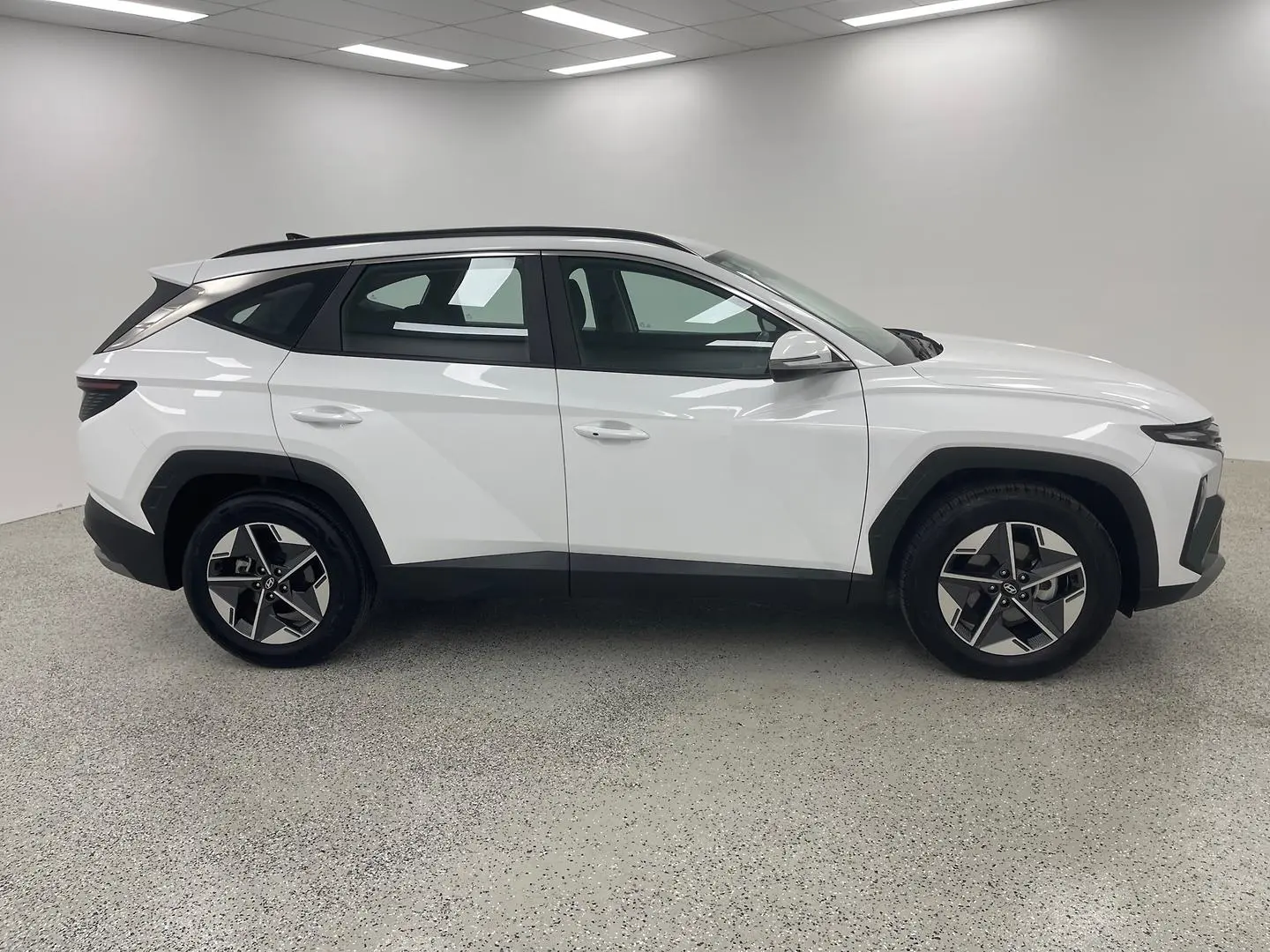 2024 Hyundai Tucson Gallery Image 2