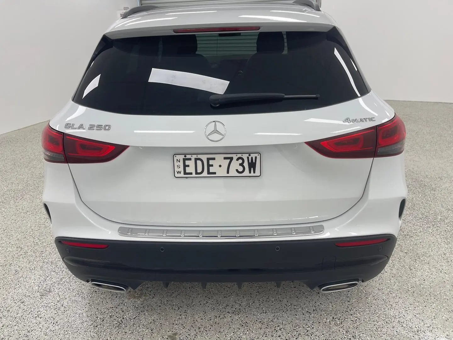 2020 Mercedes-Benz GLA-Class Gallery Image 4