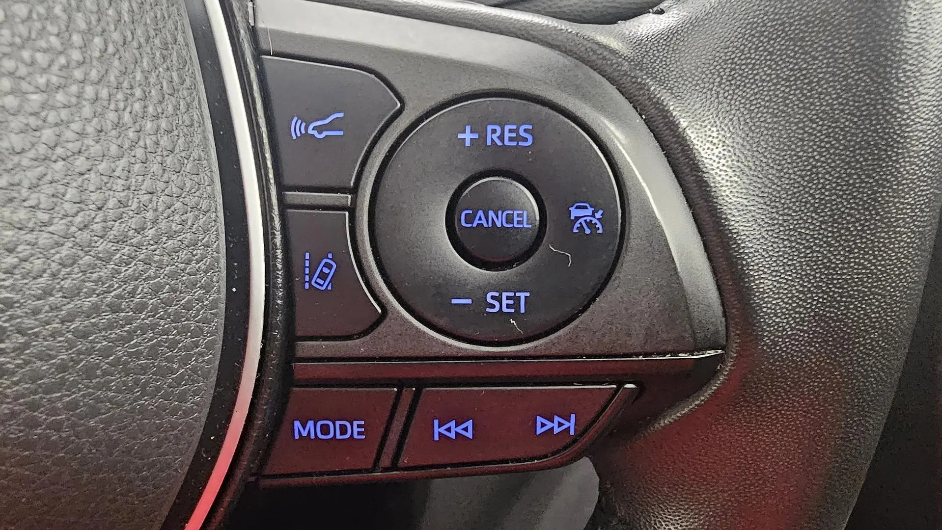 2022 Toyota RAV4 Gallery Image 39