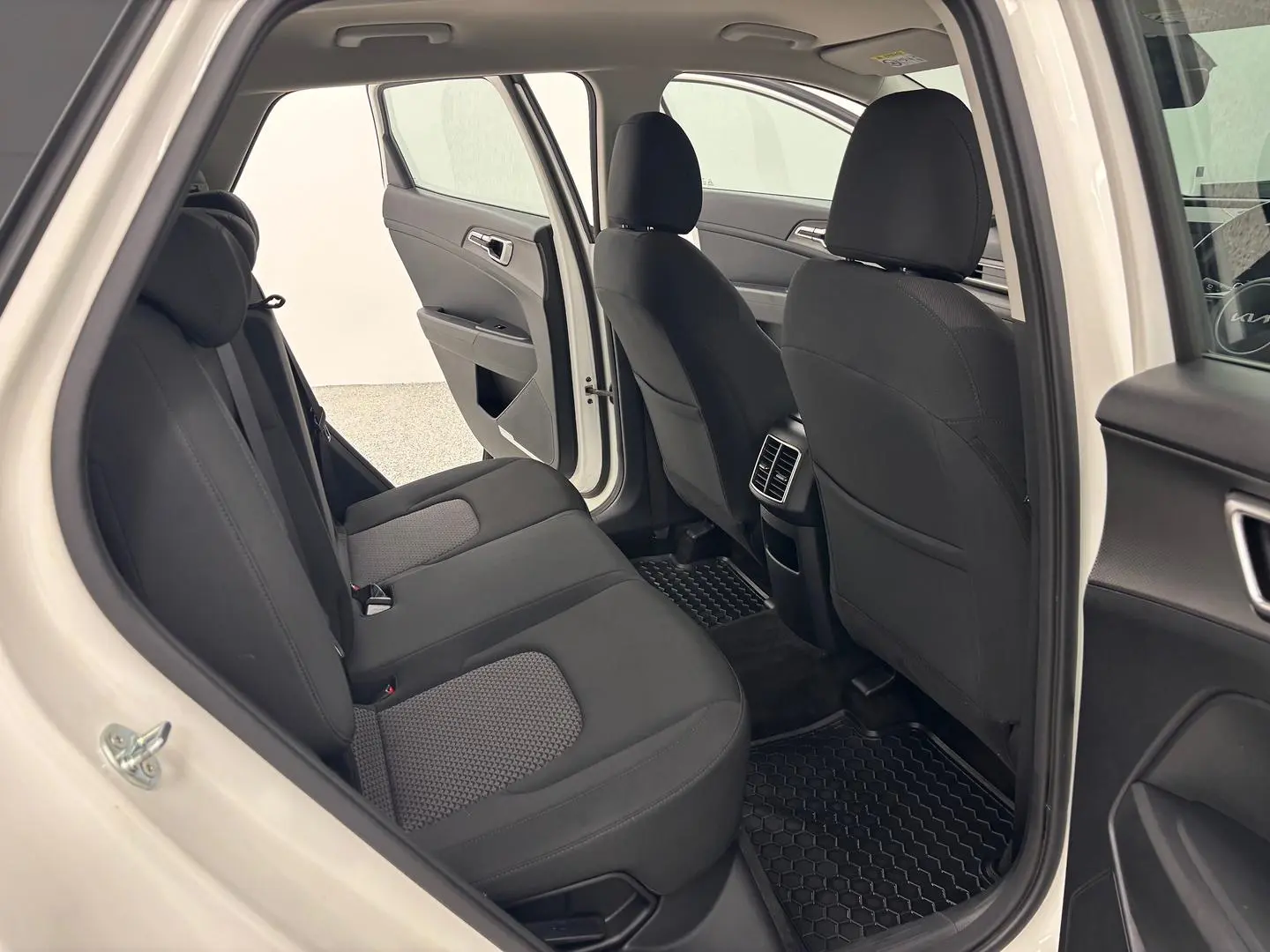 2024 Kia Sportage Gallery Image 20