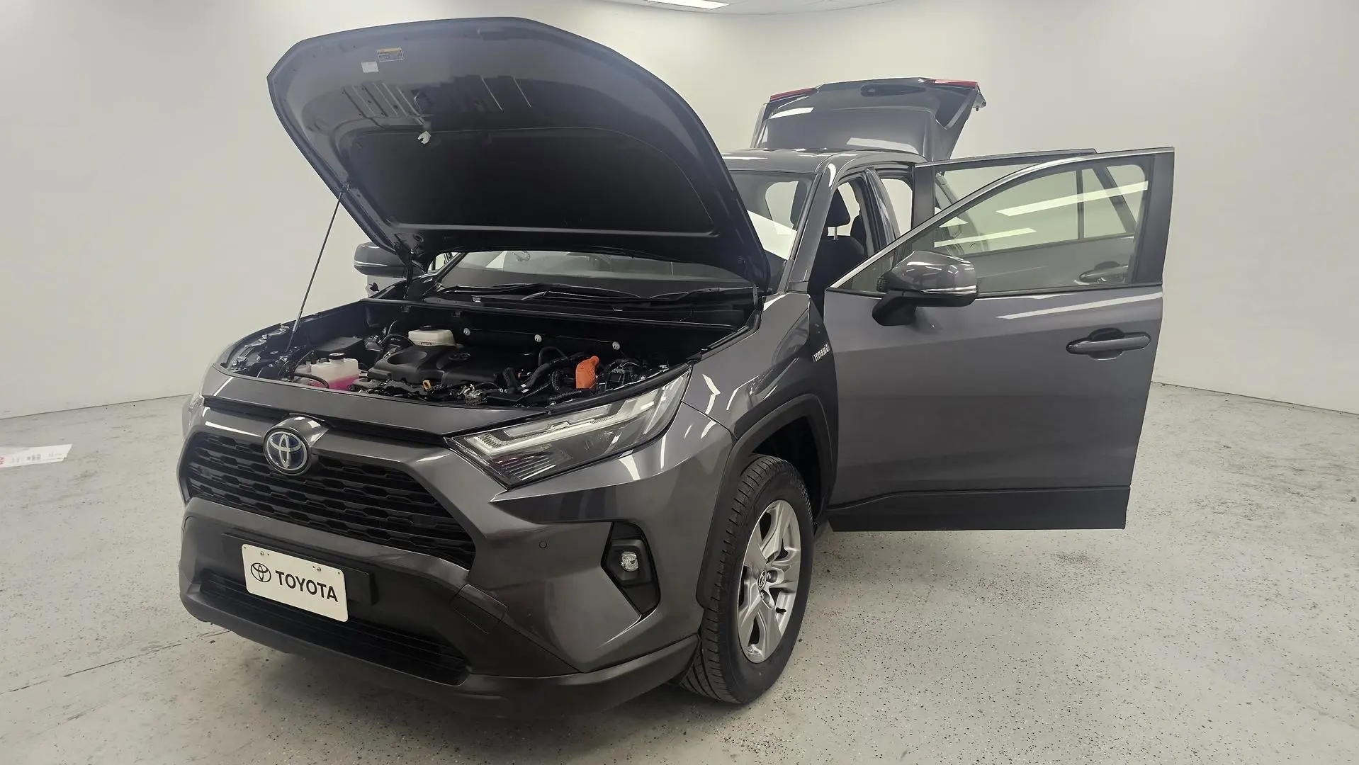 2022 Toyota RAV4 Gallery Image 8
