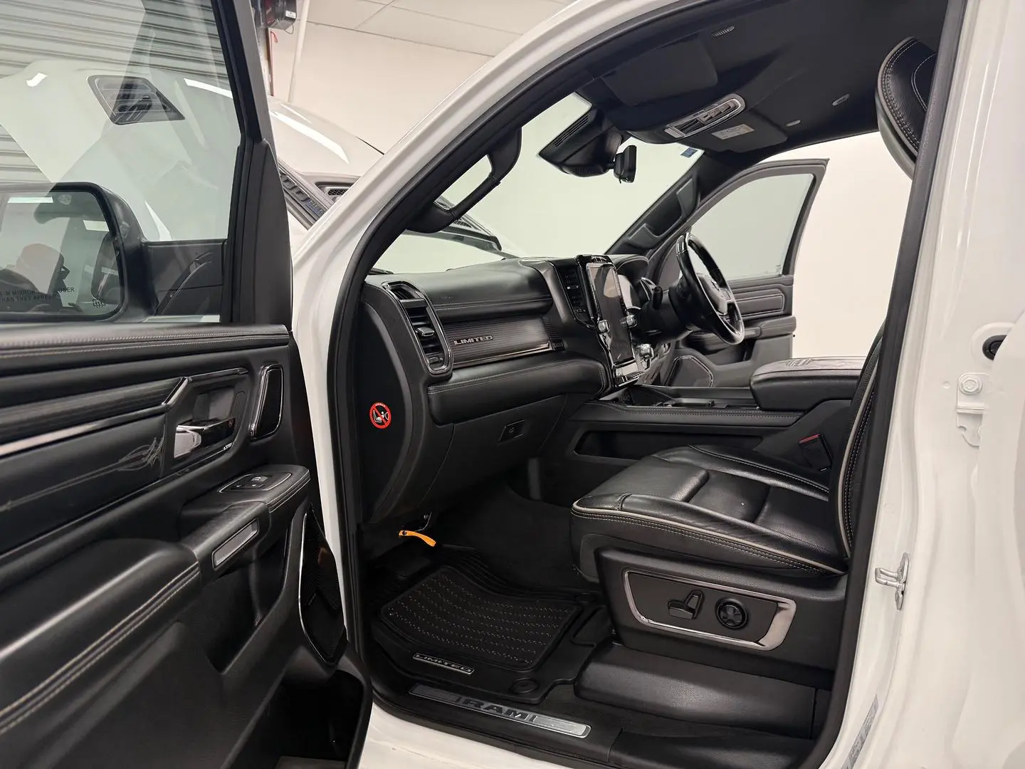 2022 RAM 1500 Gallery Image 10