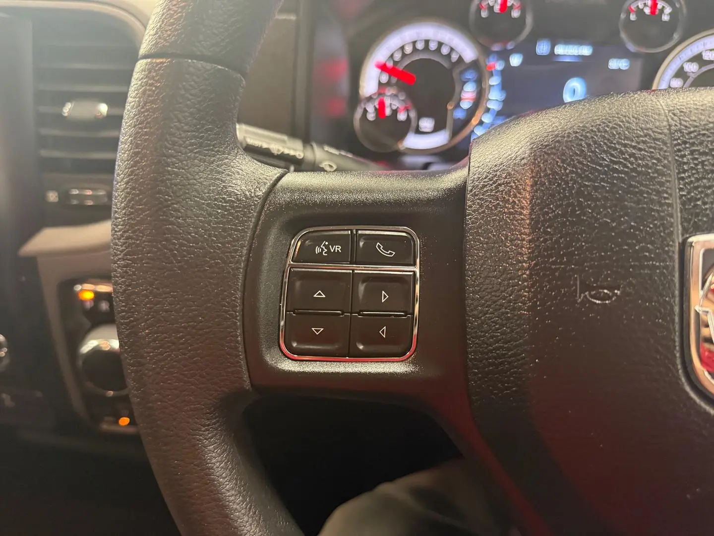 2021 RAM 1500 Gallery Image 26