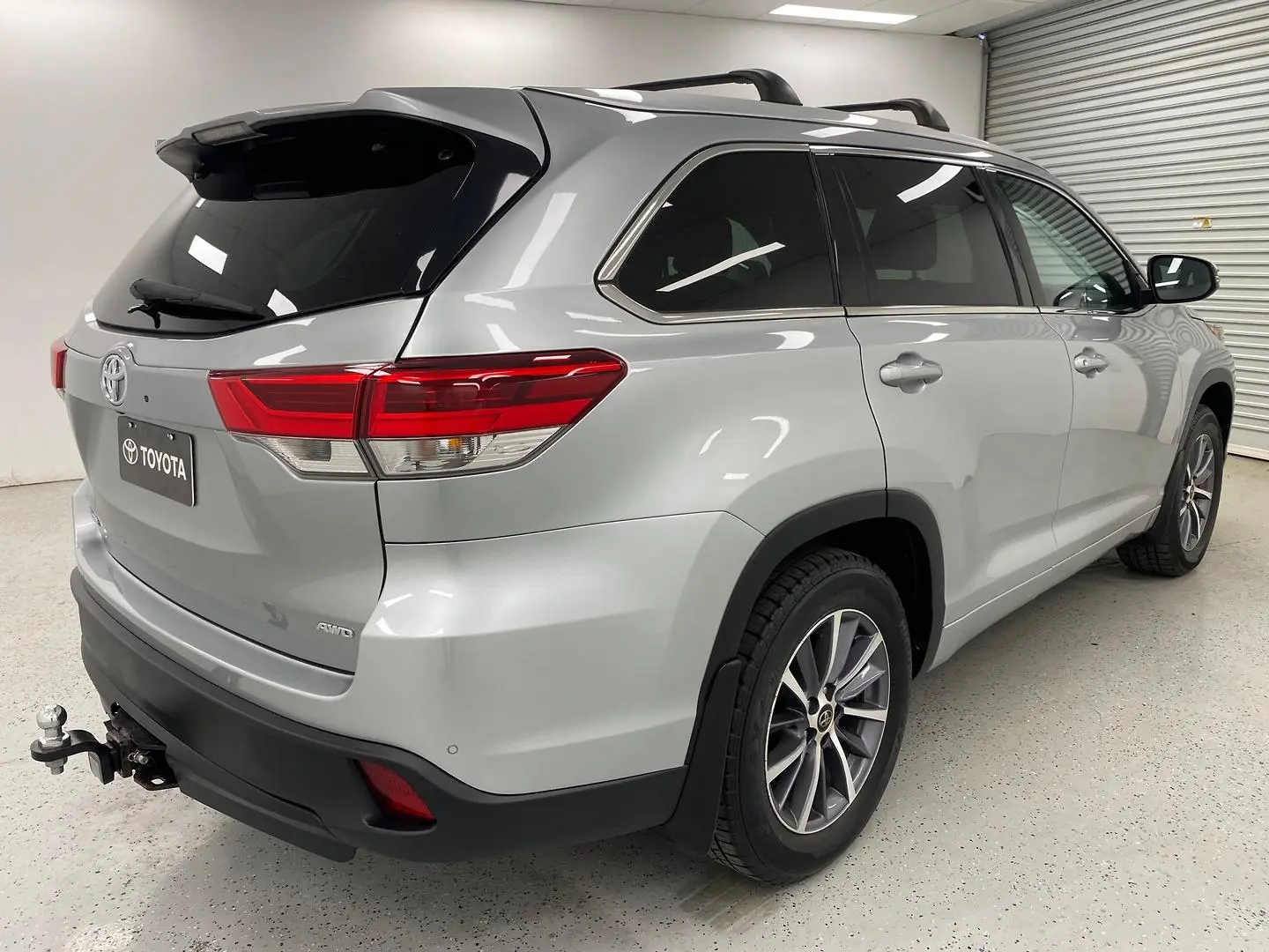 2019 Toyota Kluger Gallery Image 3