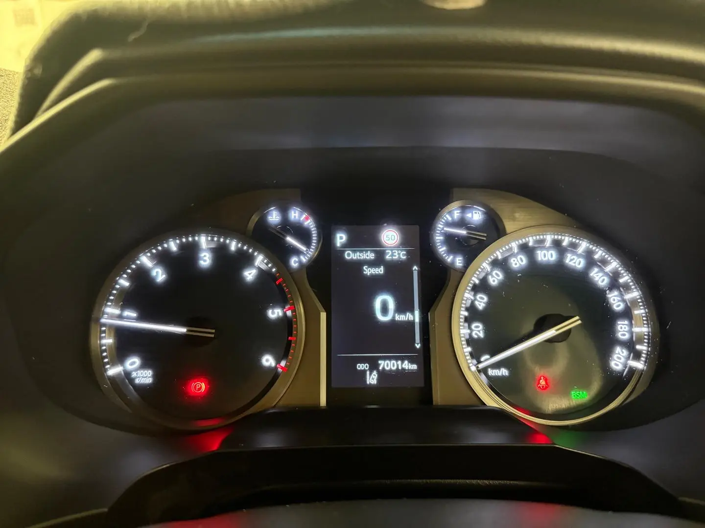 2022 Toyota Landcruiser Prado Gallery Image 24