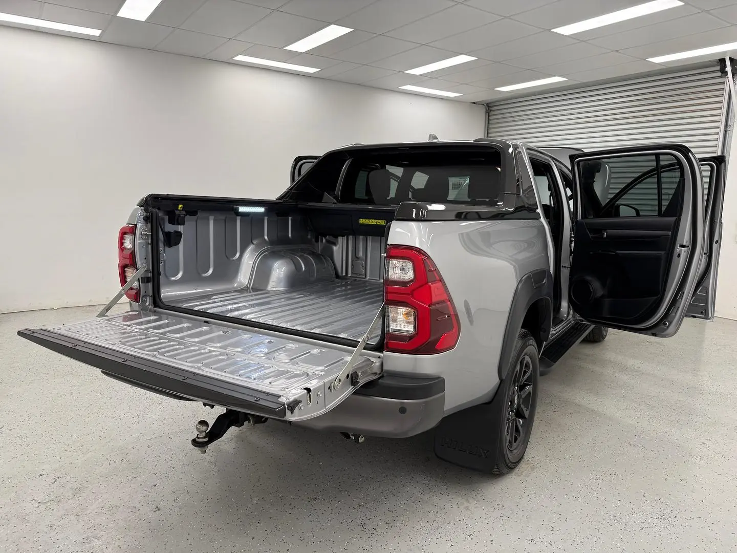 2022 Toyota Hilux Gallery Image 15