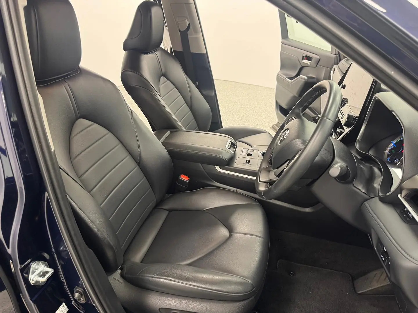 2023 Toyota Kluger Gallery Image 24