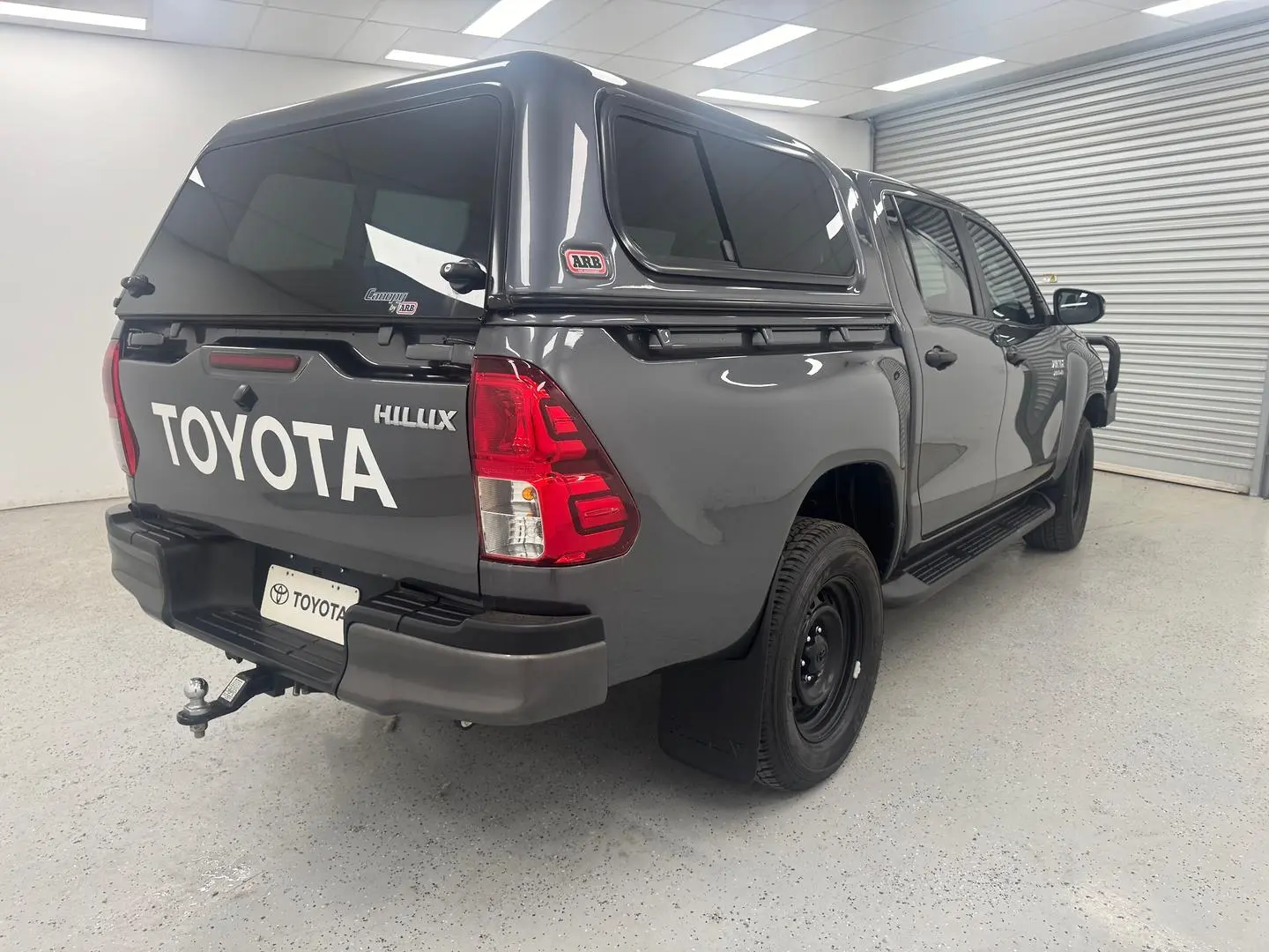 2022 Toyota Hilux Gallery Image 3