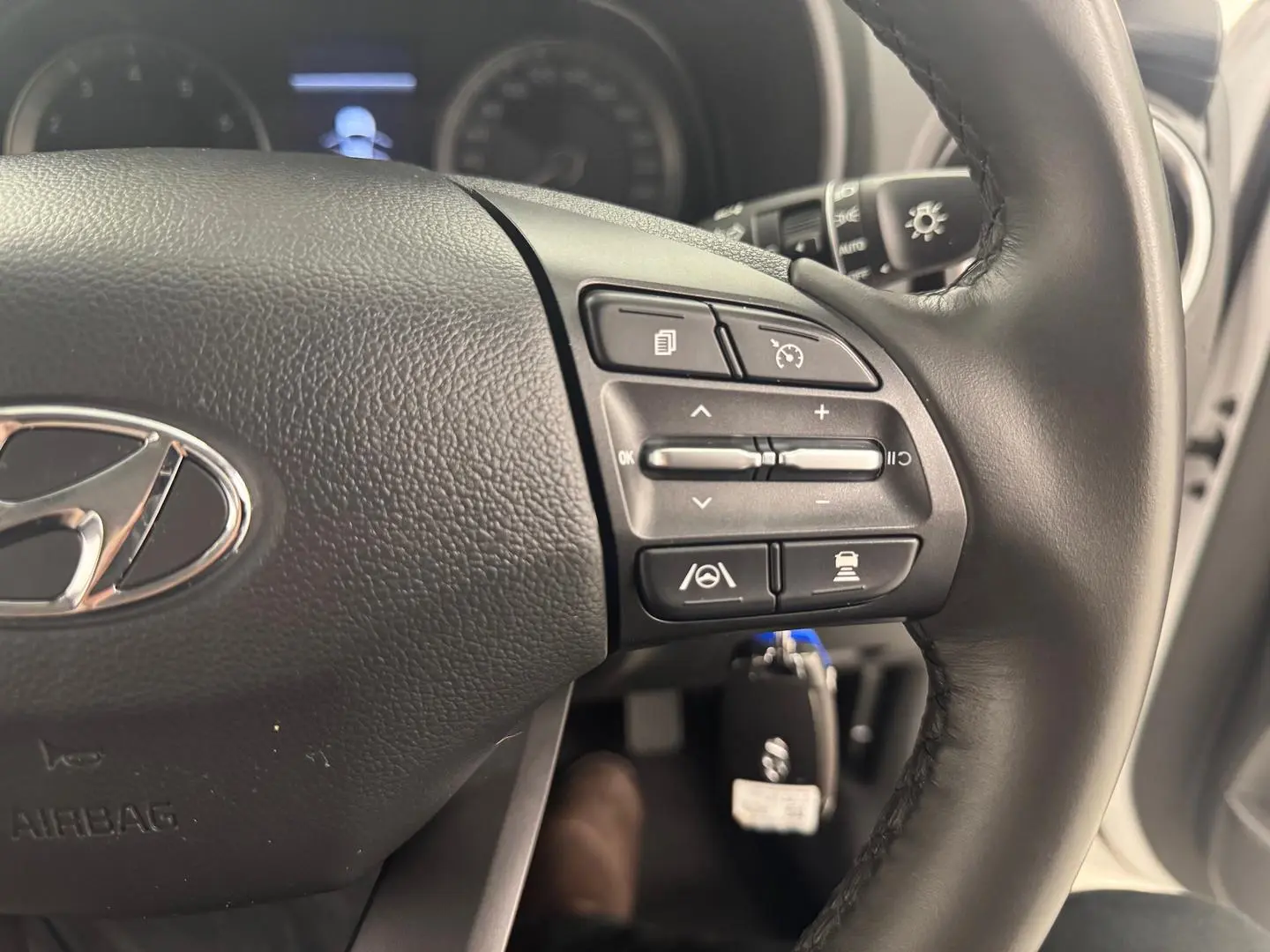 2022 Hyundai Kona Gallery Image 18