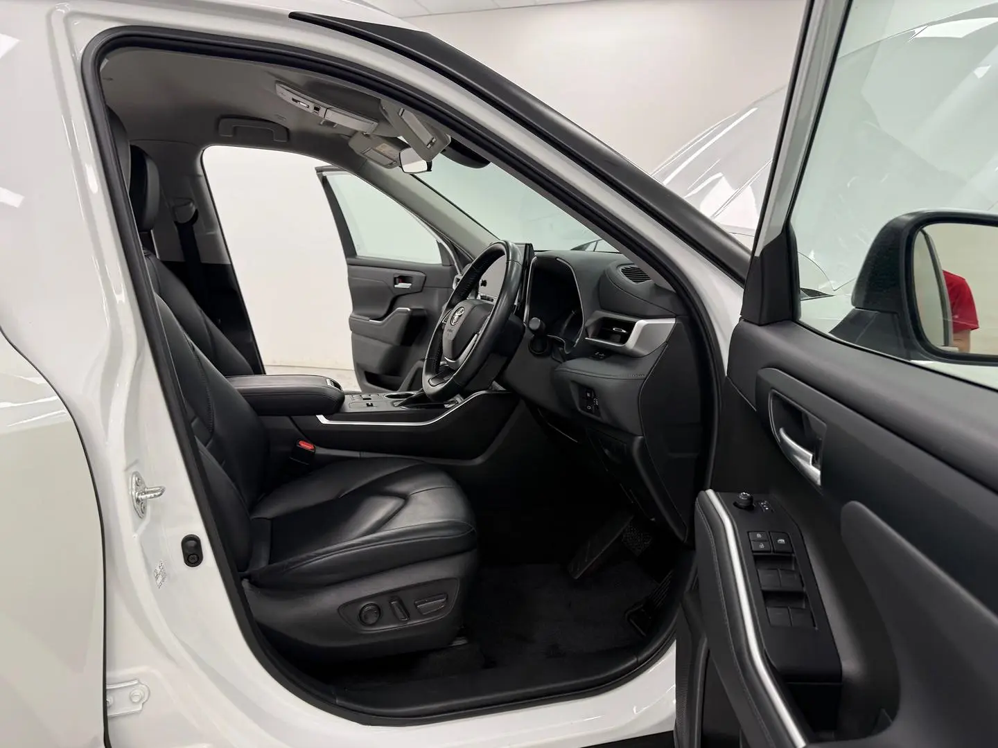 2023 Toyota Kluger Gallery Image 16