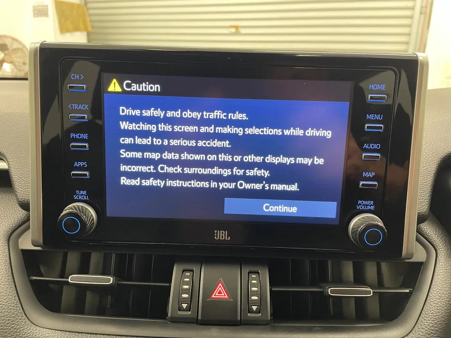 2020 Toyota RAV4 Gallery Image 27