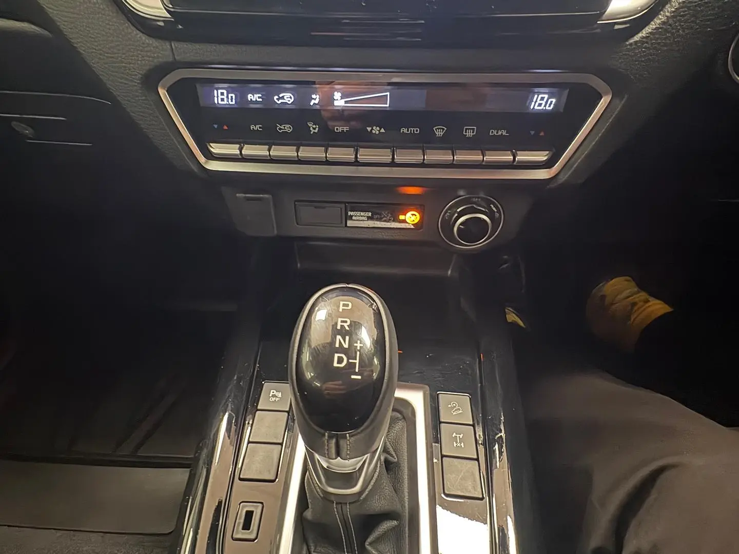 2021 Isuzu D-MAX Gallery Image 23