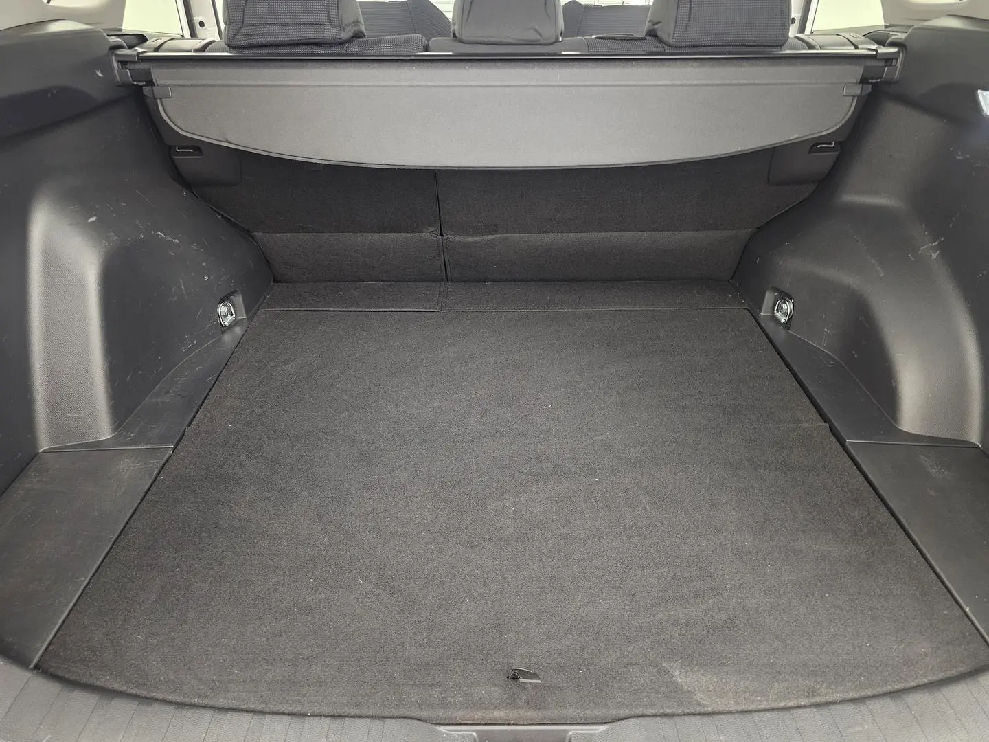 2022 Toyota RAV4 Gallery Image 18