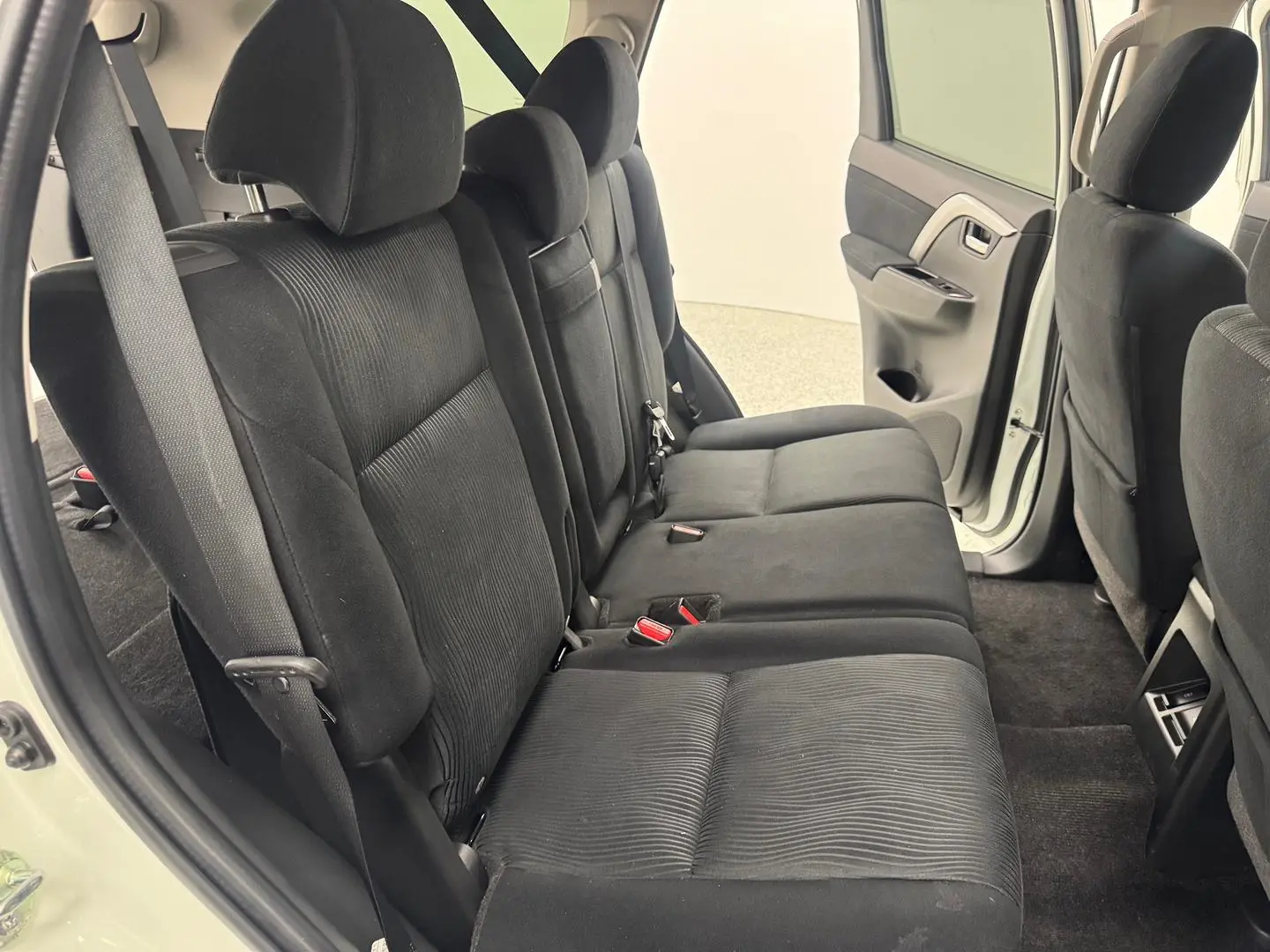 2022 Mitsubishi Pajero Sport Gallery Image 26